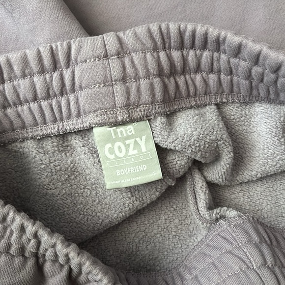 Aritiza sweat shorts, boyfriend style. Size S. Color: Purple - Picture 3 of 3